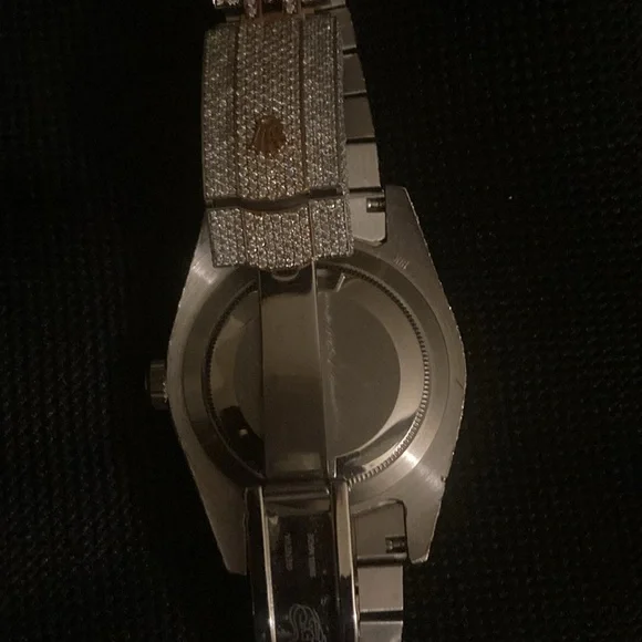 Elegant Silver and Gold Watch moissionaite - Picture 2 of 7